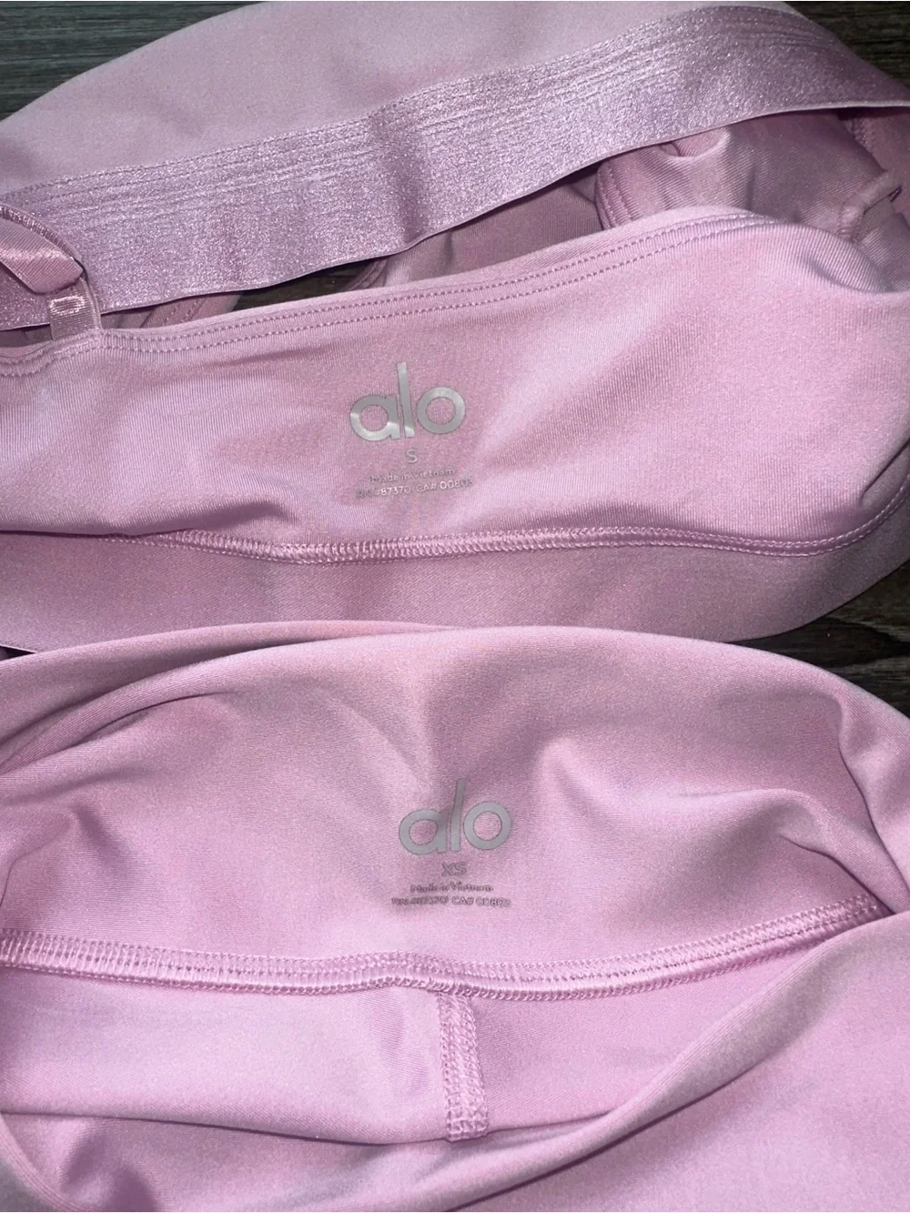 Pink Alo Asymmetrical Airlift Set - XS/S